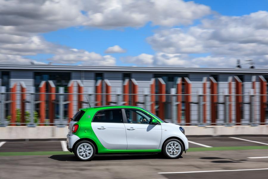  Smart ForFour Prime Electric Drive (W453) 2017 года  (UK) (фото 7 из 23)